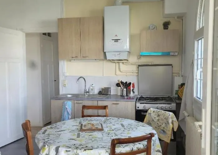 Louisehelene Merville-Franceville-Plage